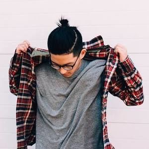 Meet your Posher, Adam